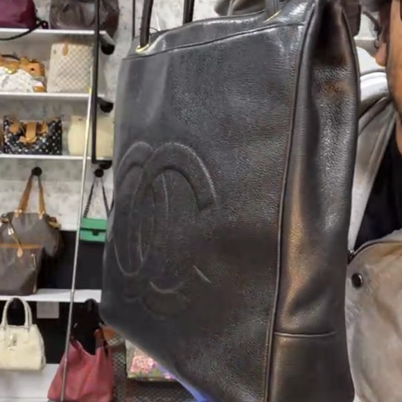 Auth CHANEL Caviar Leather Large Shoulder Tote Bag - Picture 7 of 7